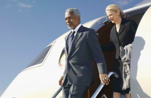 Secretary-General Kofi Annan and Nane Annan, arriving in Zagreb for their official visit to Croatia.