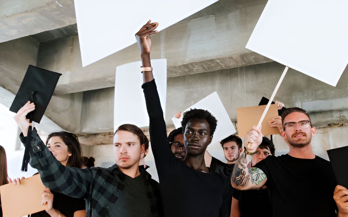PAPER: Why youth leadership when dealing with complex crises must no longer be ignored