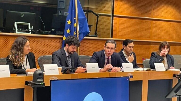 AI in elections: comparing the EU and US experiences in 2024